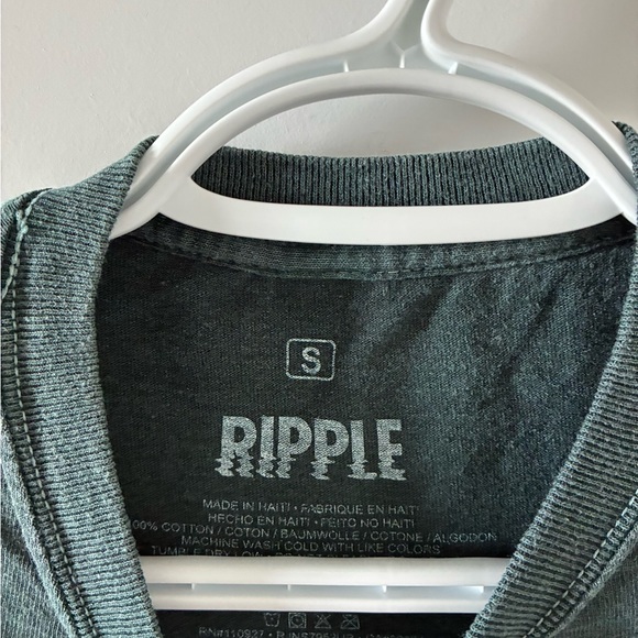 Naturalistic Embroidered Tee - Picture 3 of 4